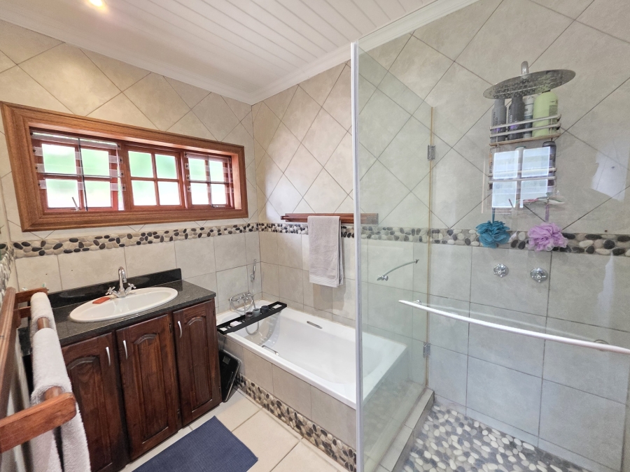 3 Bedroom Property for Sale in Garsfontein Gauteng