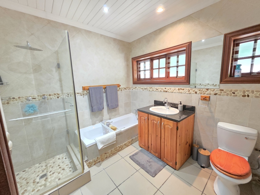 3 Bedroom Property for Sale in Garsfontein Gauteng