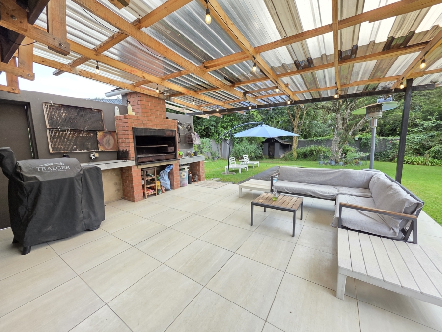 3 Bedroom Property for Sale in Garsfontein Gauteng