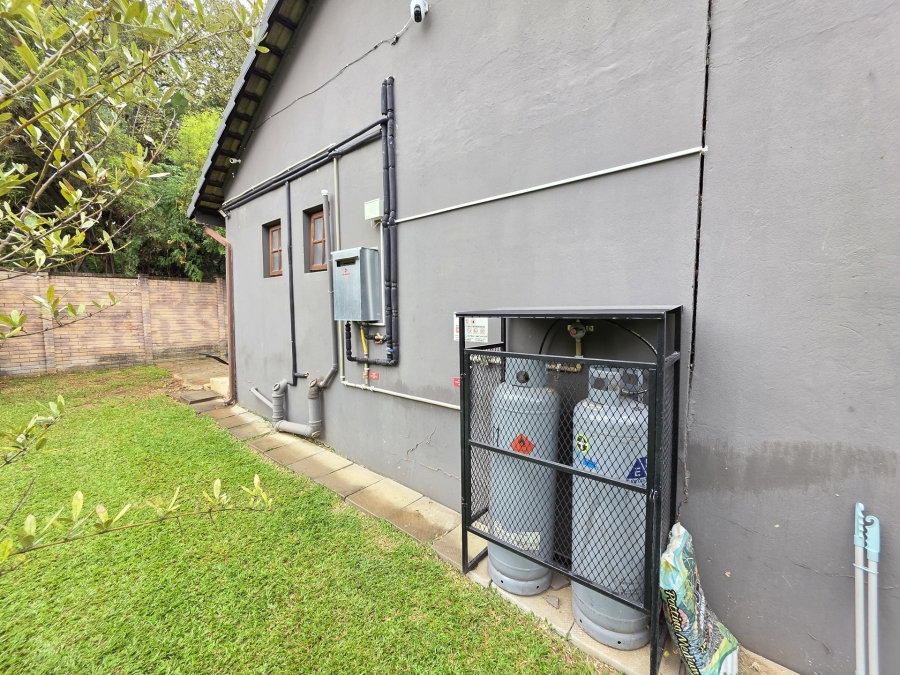 3 Bedroom Property for Sale in Garsfontein Gauteng