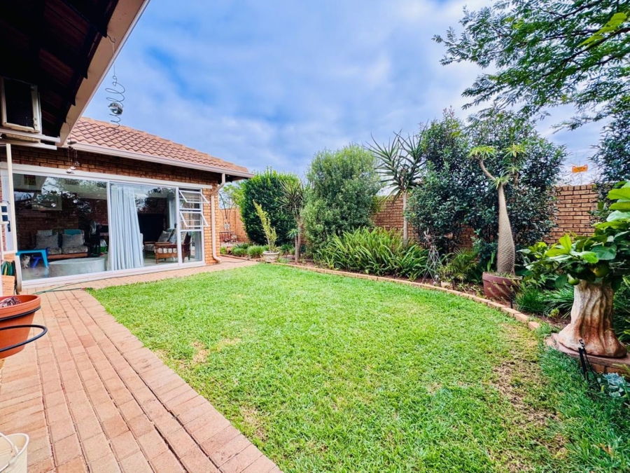 2 Bedroom Property for Sale in Montana Gauteng