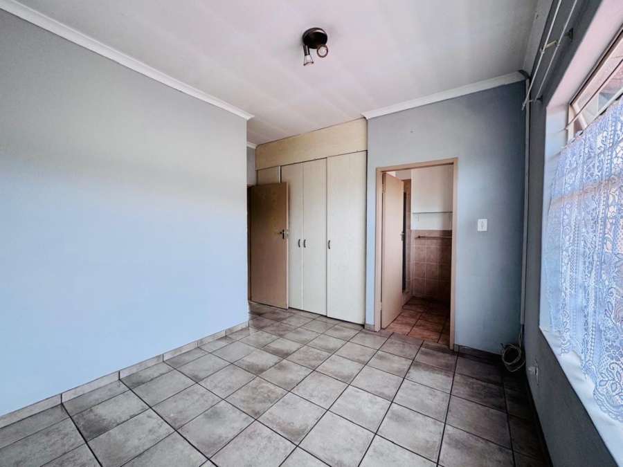 2 Bedroom Property for Sale in Sinoville Gauteng