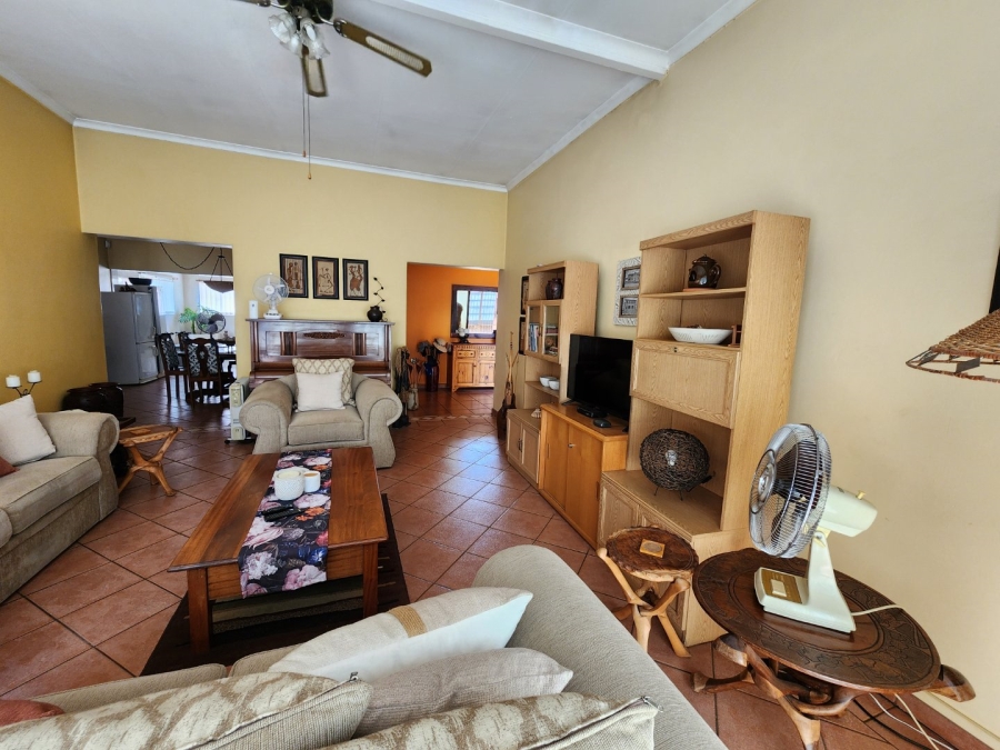 4 Bedroom Property for Sale in Dorandia Gauteng