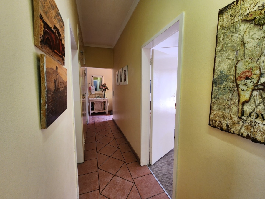 4 Bedroom Property for Sale in Dorandia Gauteng