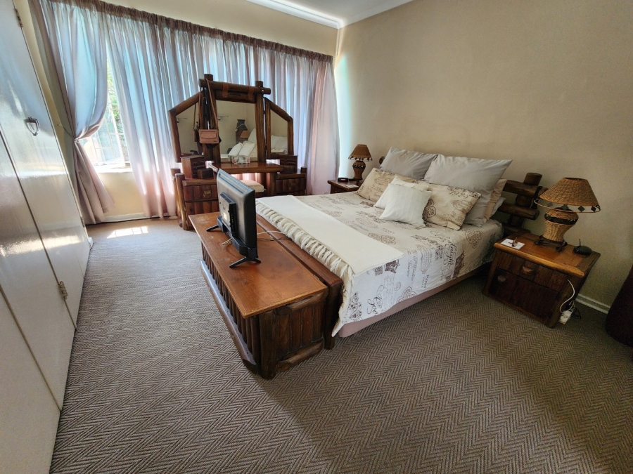 4 Bedroom Property for Sale in Dorandia Gauteng