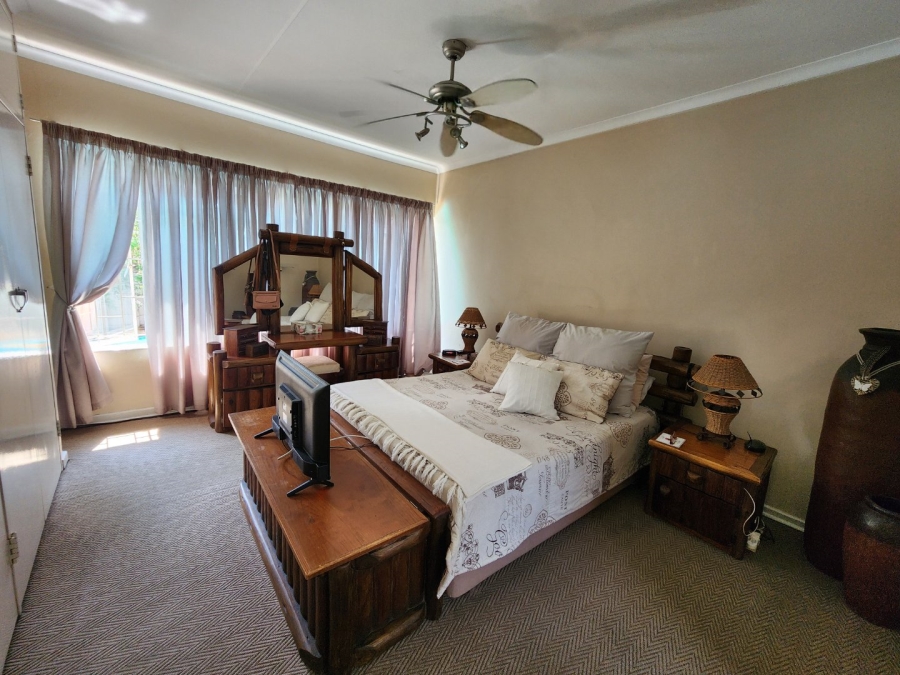 4 Bedroom Property for Sale in Dorandia Gauteng