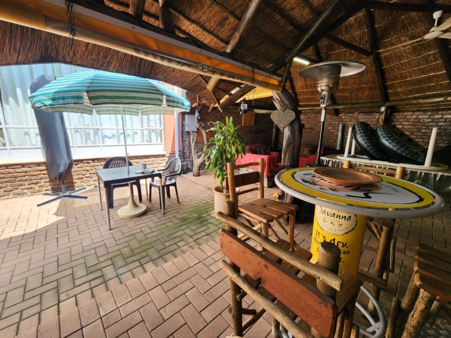 4 Bedroom Property for Sale in Dorandia Gauteng