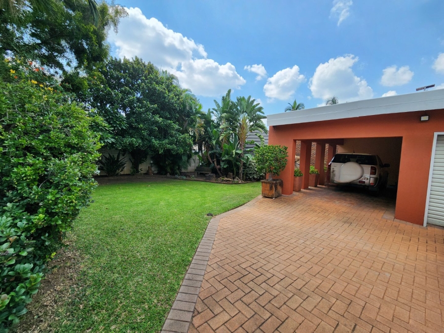 4 Bedroom Property for Sale in Dorandia Gauteng