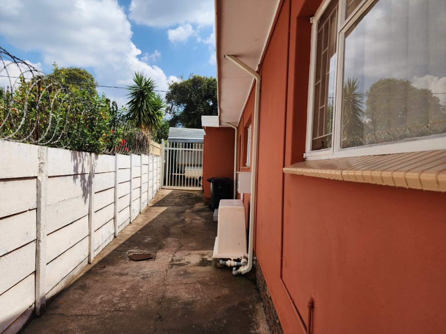 4 Bedroom Property for Sale in Dorandia Gauteng