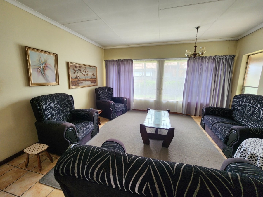 3 Bedroom Property for Sale in Dorandia Gauteng