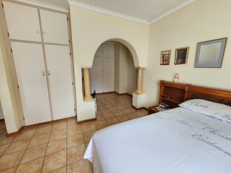 3 Bedroom Property for Sale in Dorandia Gauteng