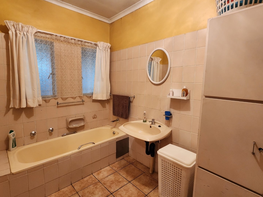 3 Bedroom Property for Sale in Dorandia Gauteng