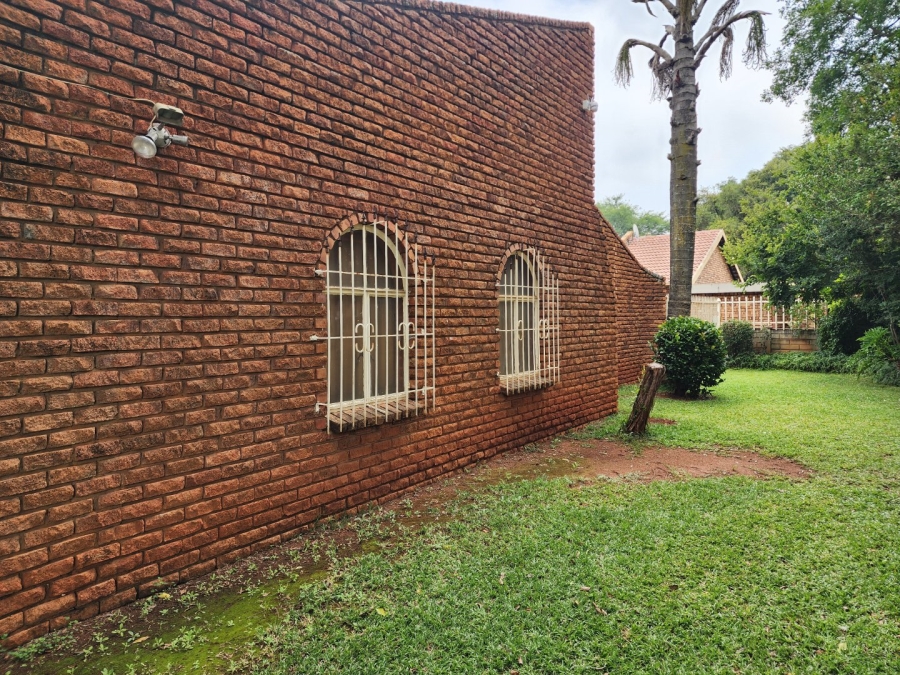 3 Bedroom Property for Sale in Dorandia Gauteng