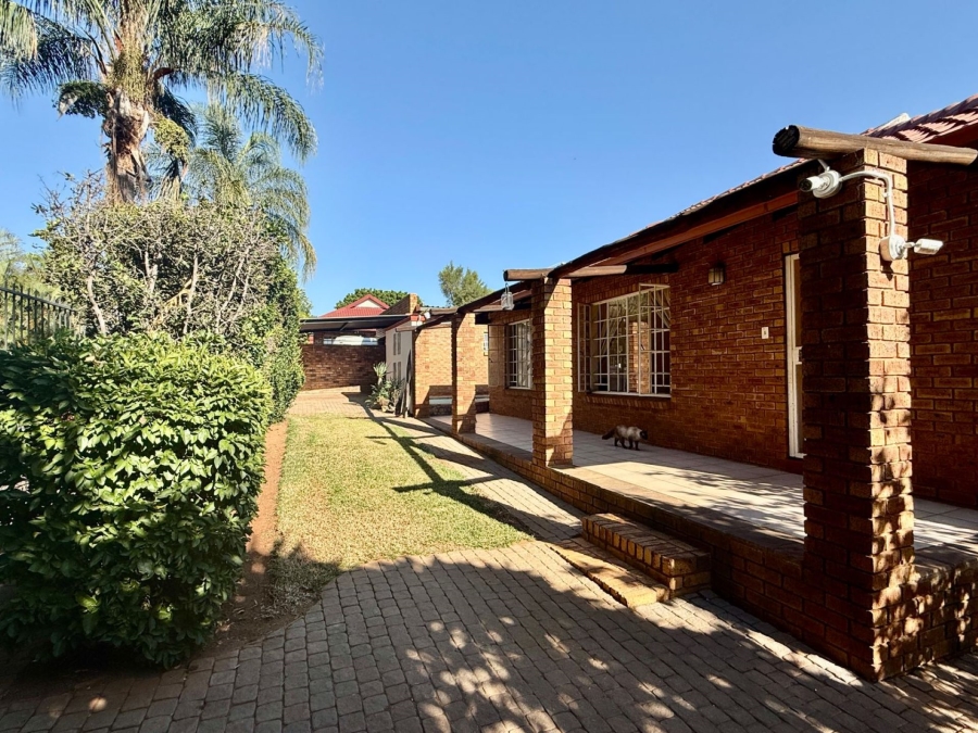2 Bedroom Property for Sale in Theresa Park Gauteng
