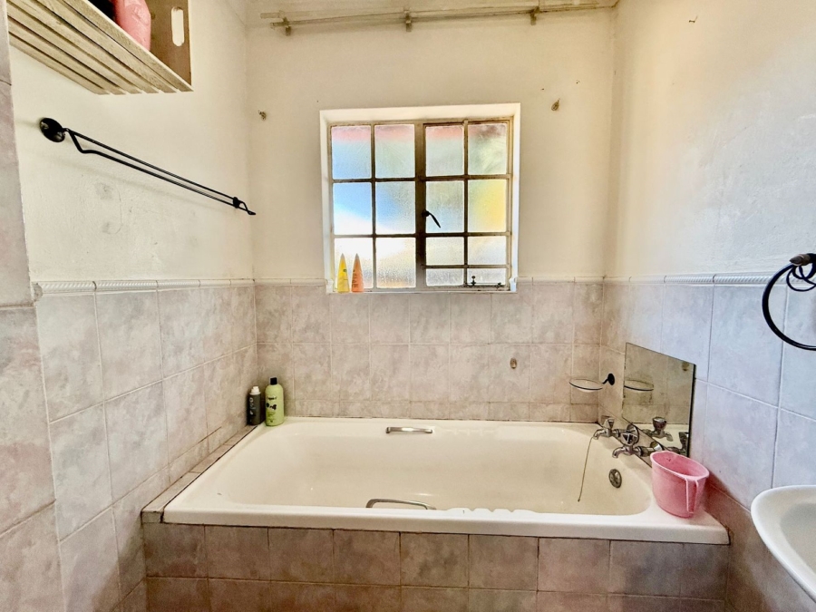 2 Bedroom Property for Sale in Theresa Park Gauteng