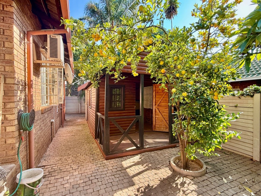 2 Bedroom Property for Sale in Theresa Park Gauteng