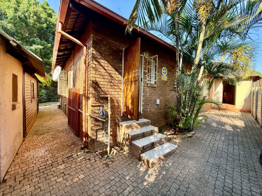 2 Bedroom Property for Sale in Theresa Park Gauteng