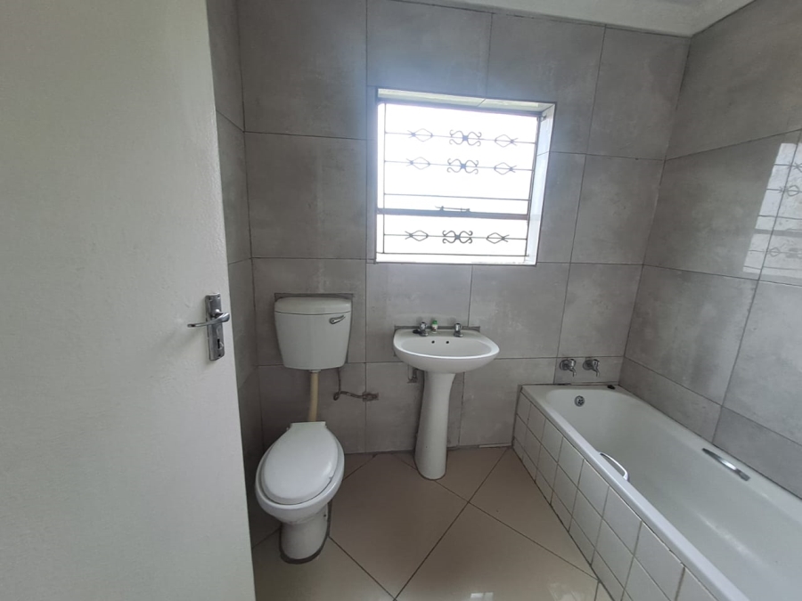 3 Bedroom Property for Sale in Olievenhoutbosch Gauteng