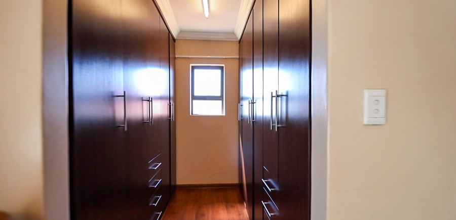 4 Bedroom Property for Sale in Thatchfield Estate Gauteng