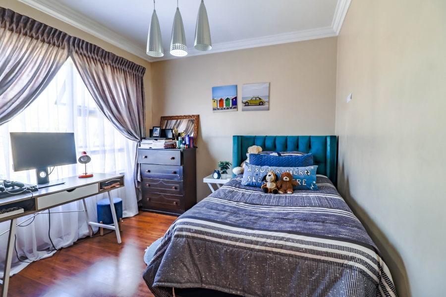 4 Bedroom Property for Sale in Thatchfield Estate Gauteng