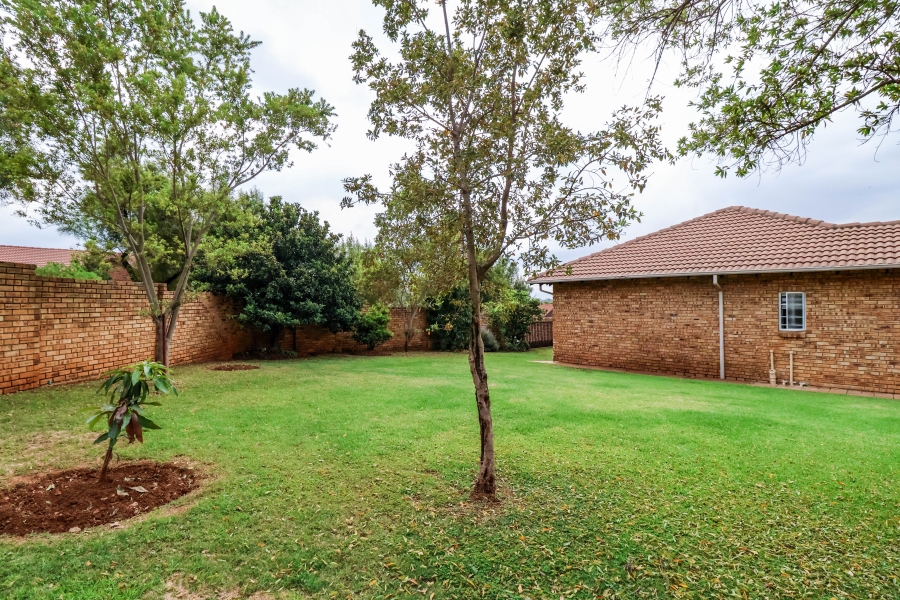 3 Bedroom Property for Sale in Thatchfield Estate Gauteng