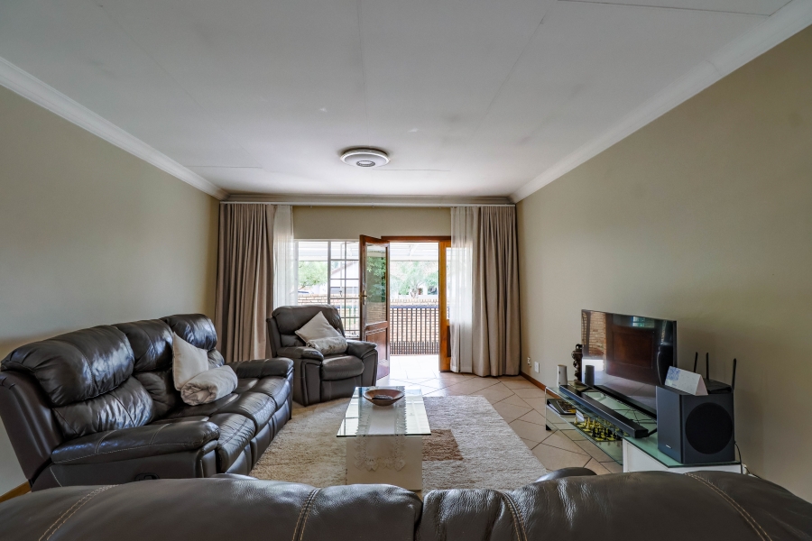 3 Bedroom Property for Sale in Thatchfield Estate Gauteng