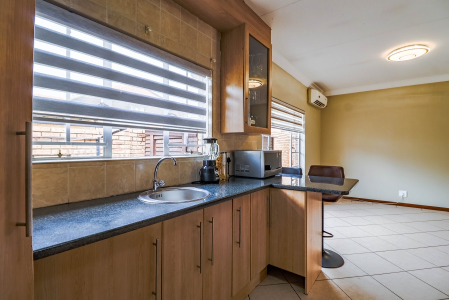 3 Bedroom Property for Sale in Thatchfield Estate Gauteng