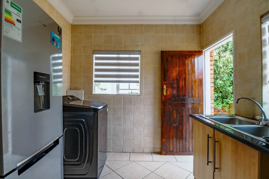 3 Bedroom Property for Sale in Thatchfield Estate Gauteng