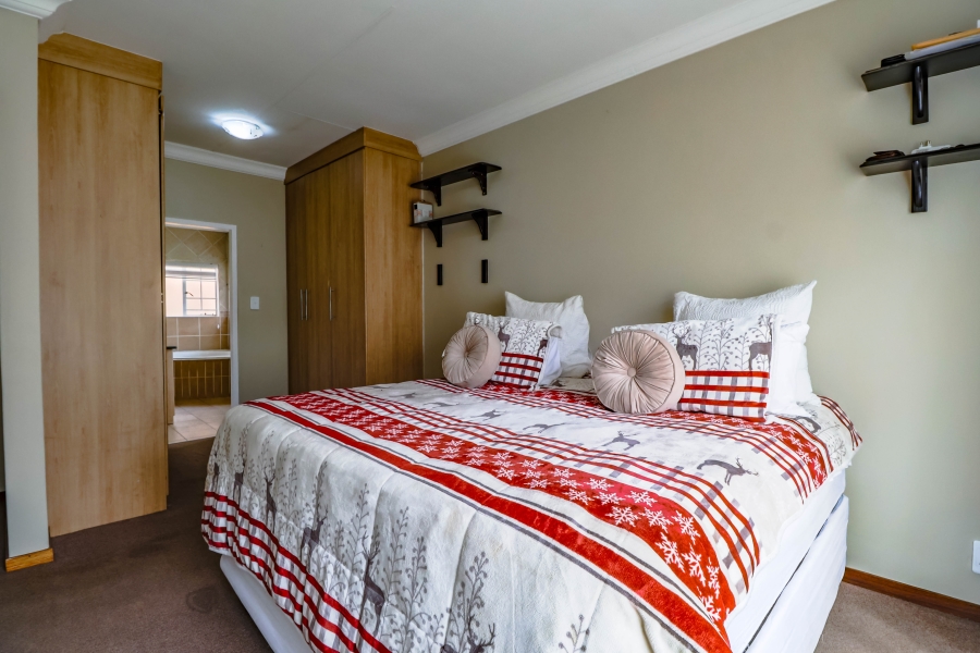 3 Bedroom Property for Sale in Thatchfield Estate Gauteng