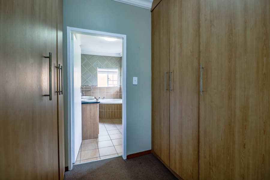 3 Bedroom Property for Sale in Thatchfield Estate Gauteng