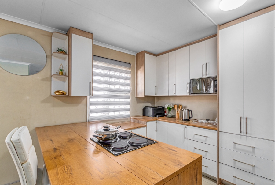 3 Bedroom Property for Sale in Kya Sands Gauteng