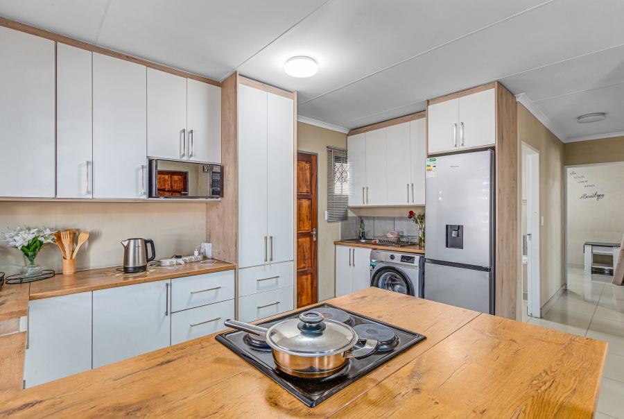 3 Bedroom Property for Sale in Kya Sands Gauteng