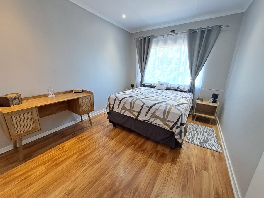 2 Bedroom Property for Sale in Brackenhurst Gauteng