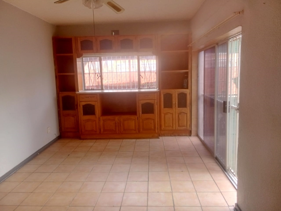 2 Bedroom Property for Sale in Elsburg Gauteng