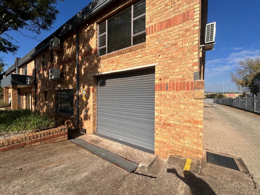 To Let Commercial Property for Rent in Route 21 Business Park Gauteng