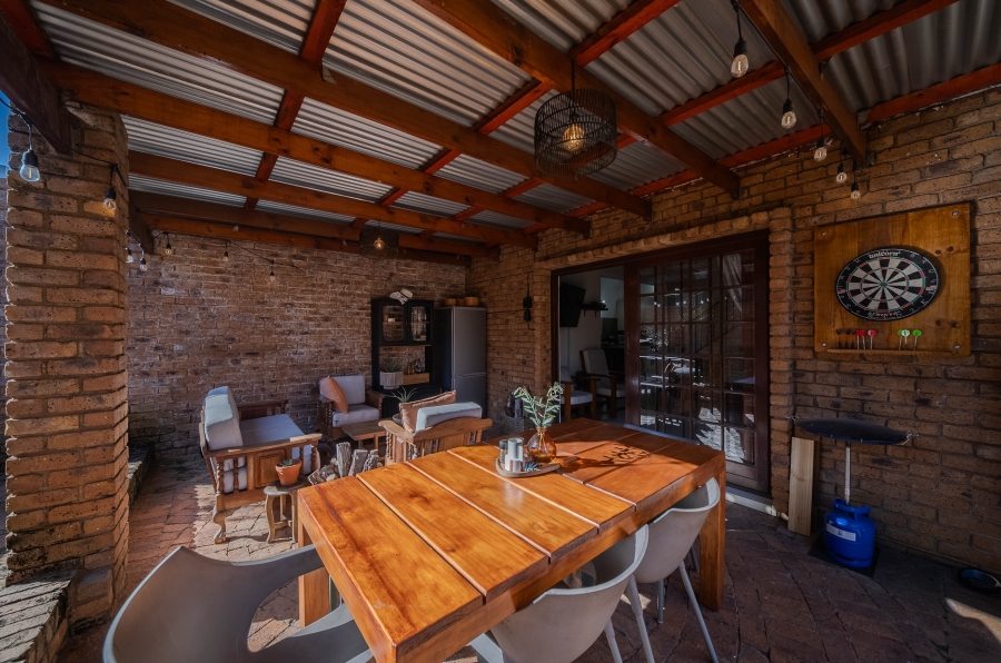 3 Bedroom Property for Sale in Faerie Glen Gauteng