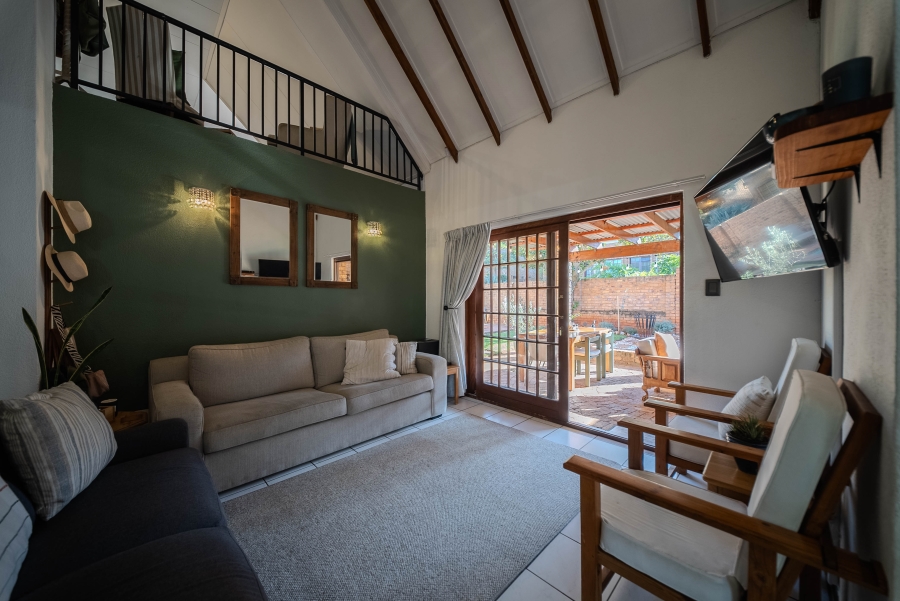 3 Bedroom Property for Sale in Faerie Glen Gauteng