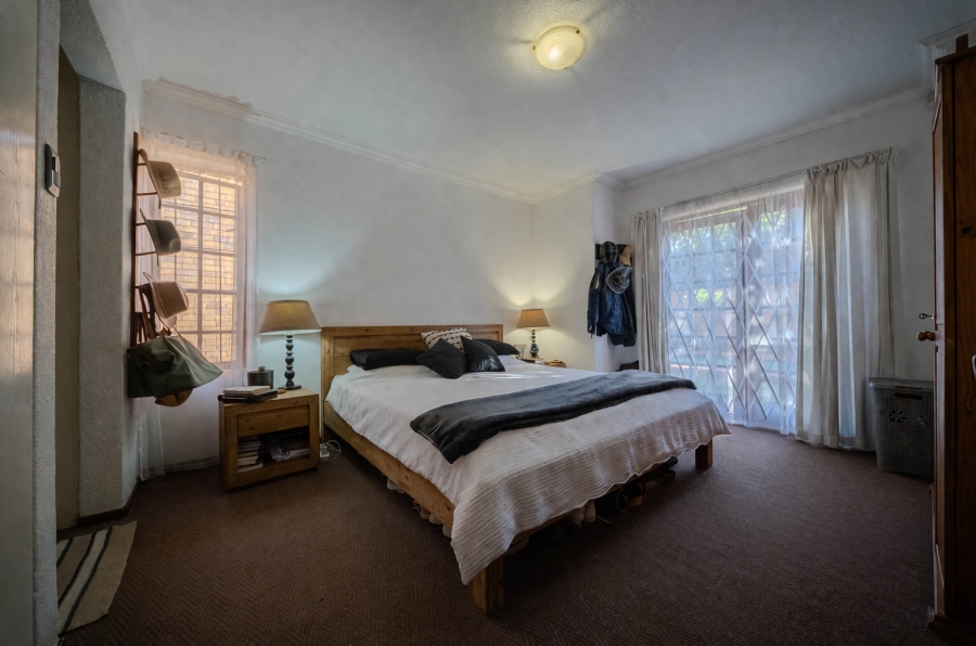 3 Bedroom Property for Sale in Faerie Glen Gauteng