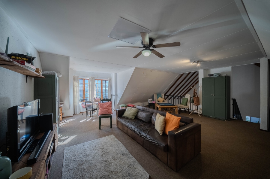 3 Bedroom Property for Sale in Faerie Glen Gauteng