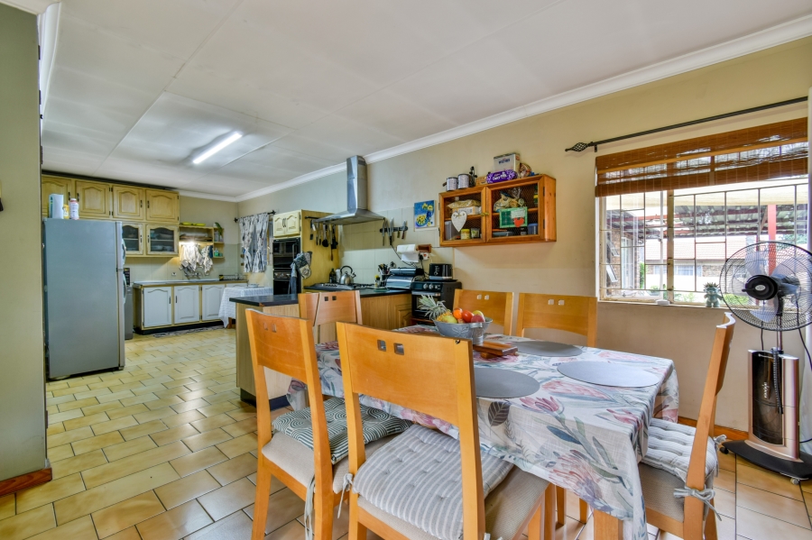 3 Bedroom Property for Sale in Garsfontein Gauteng