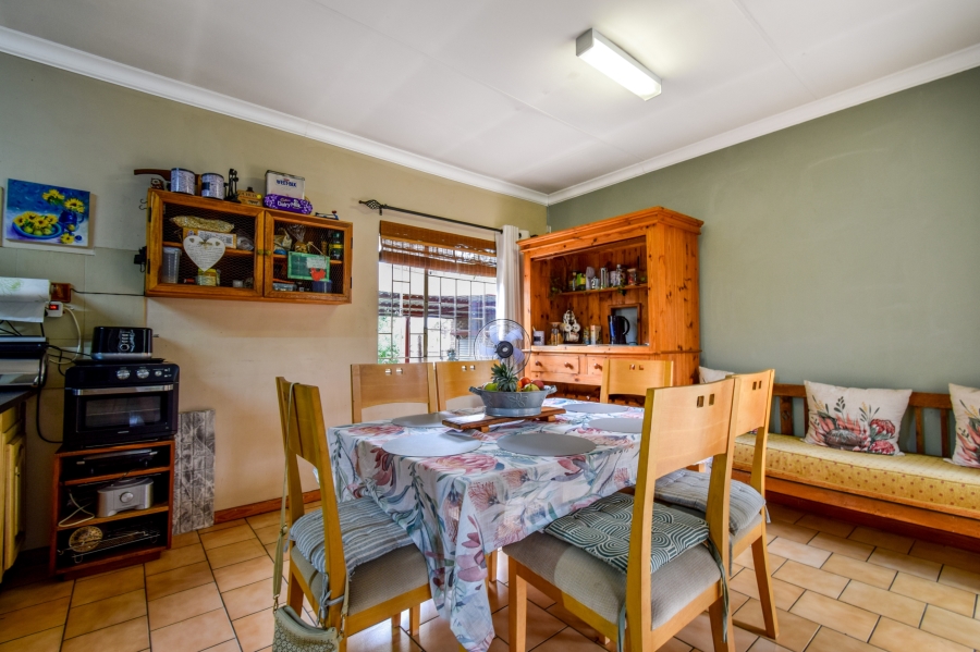 3 Bedroom Property for Sale in Garsfontein Gauteng