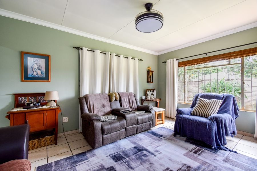 3 Bedroom Property for Sale in Garsfontein Gauteng
