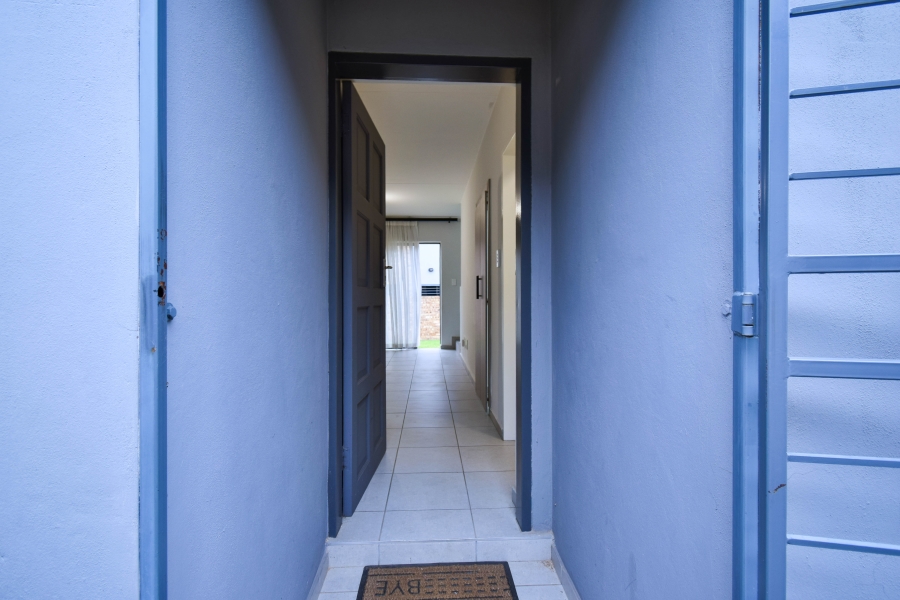 2 Bedroom Property for Sale in Theresa Park Gauteng