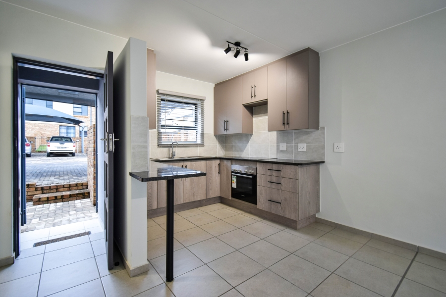 2 Bedroom Property for Sale in Theresa Park Gauteng