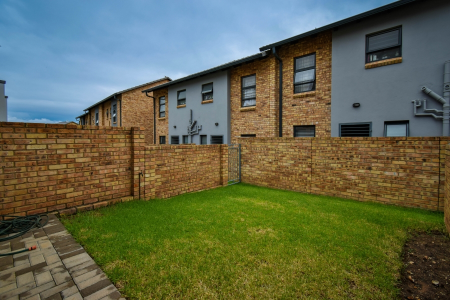 2 Bedroom Property for Sale in Theresa Park Gauteng