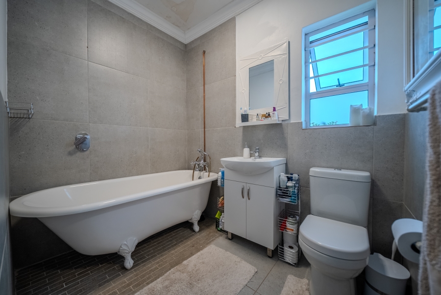 3 Bedroom Property for Sale in Garsfontein Gauteng