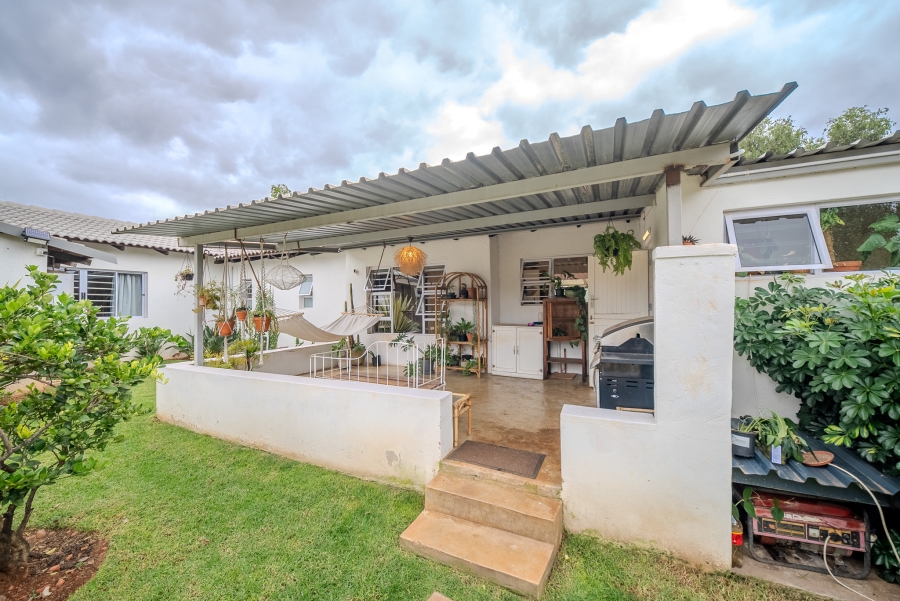 3 Bedroom Property for Sale in Garsfontein Gauteng