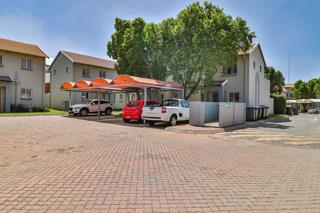 3 Bedroom Property for Sale in Greenstone Hill Gauteng