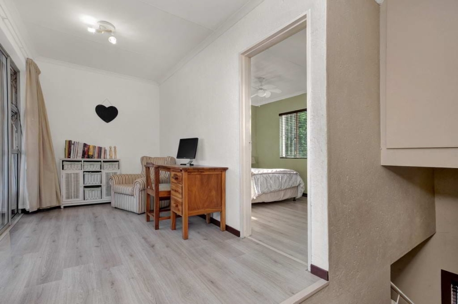 3 Bedroom Property for Sale in Greenstone Hill Gauteng