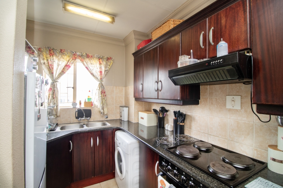 2 Bedroom Property for Sale in Eden Glen Gauteng